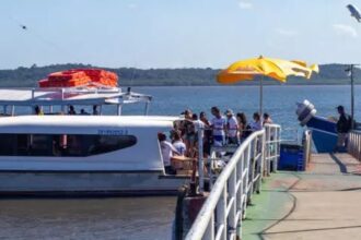 Travessia SalvadorMorro de São Paulo registra intenso fluxo de embarque no Terminal Náutico